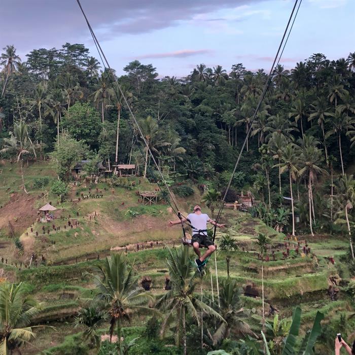 hayata jeton atan insan