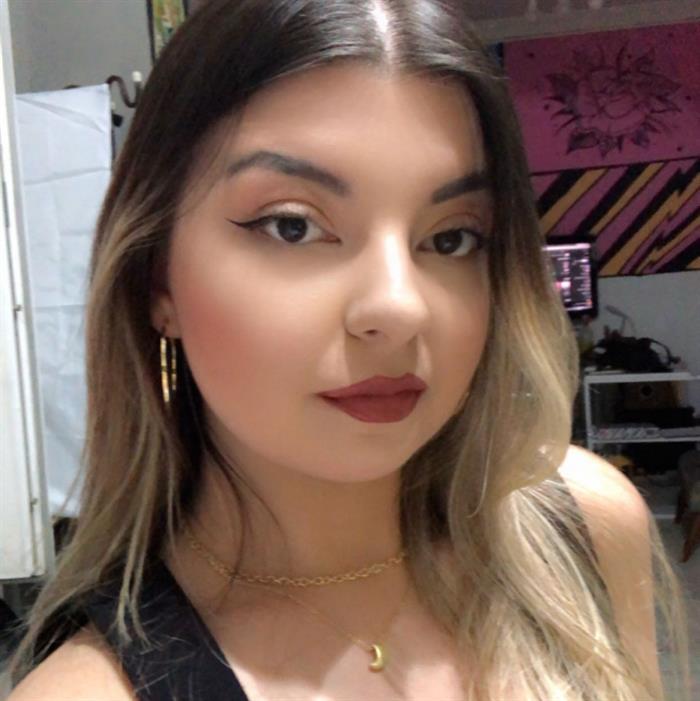 Profile of sansa yasayan ben ve dolar 9 tl
